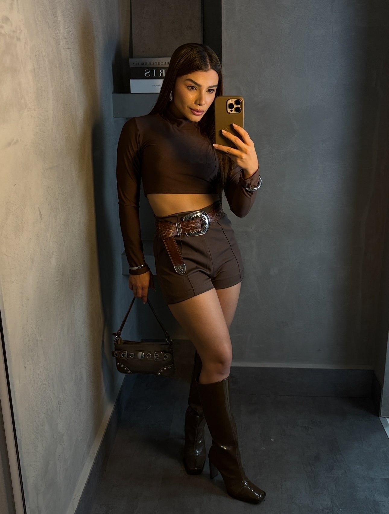 SHORT NINA