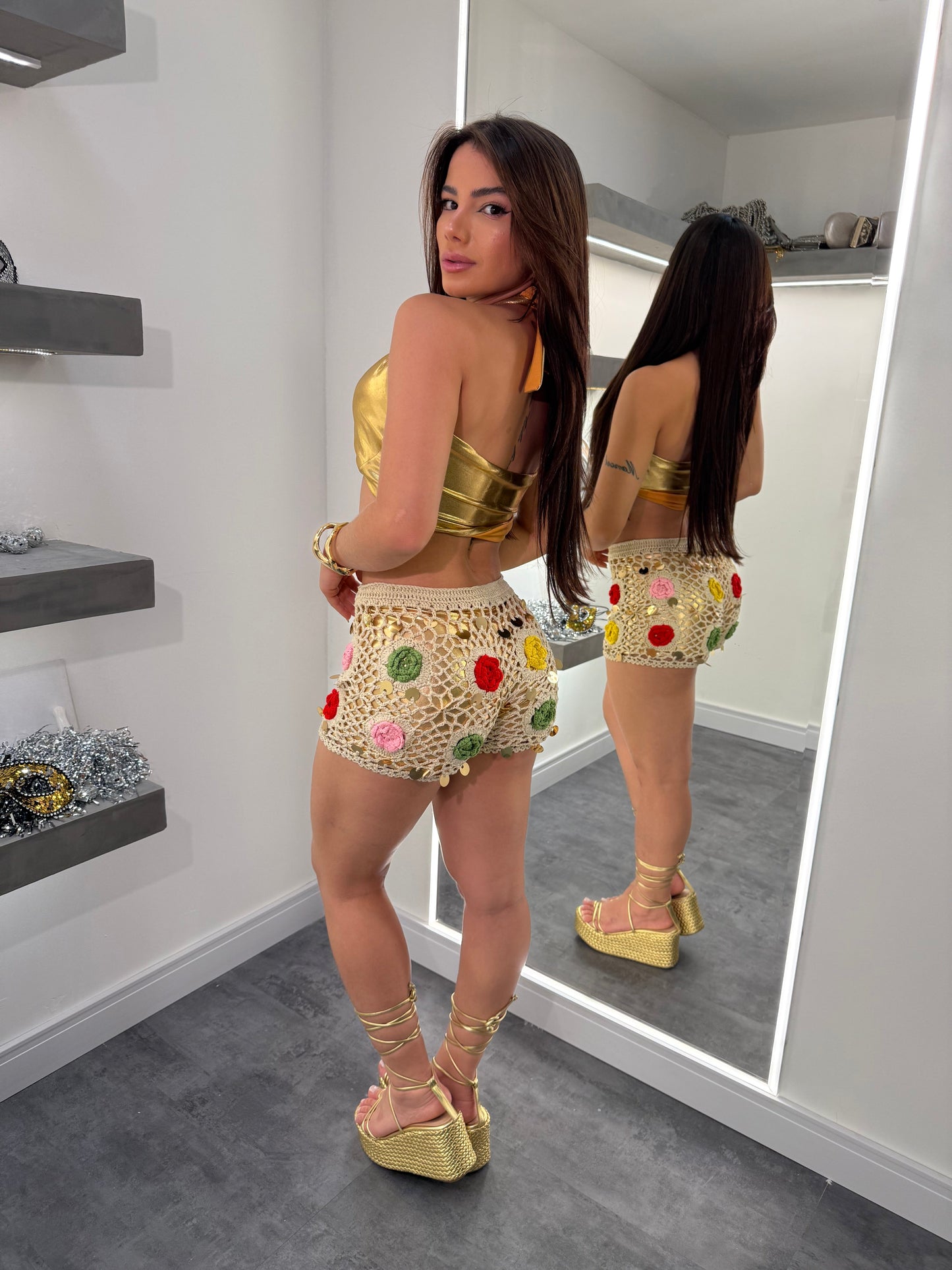 SHORT LAVINIA