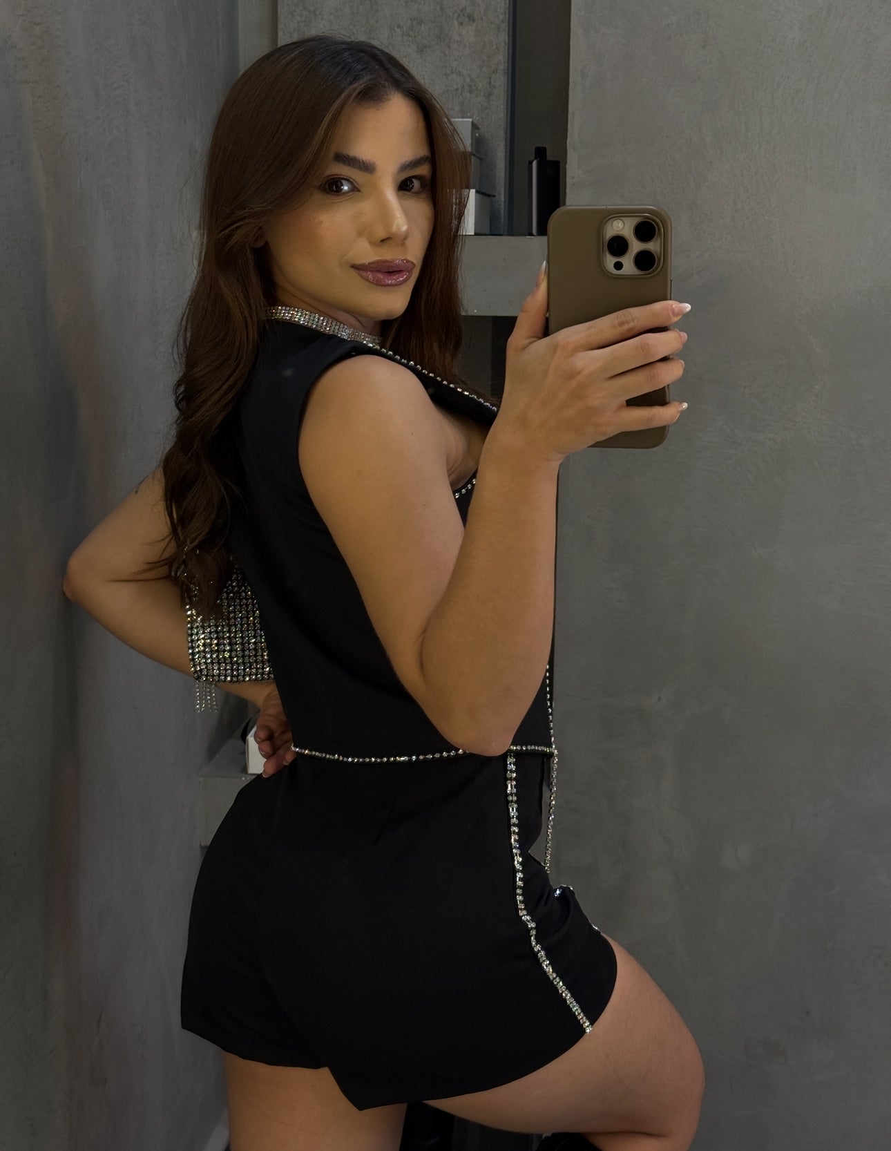 SHORT GLENDA
