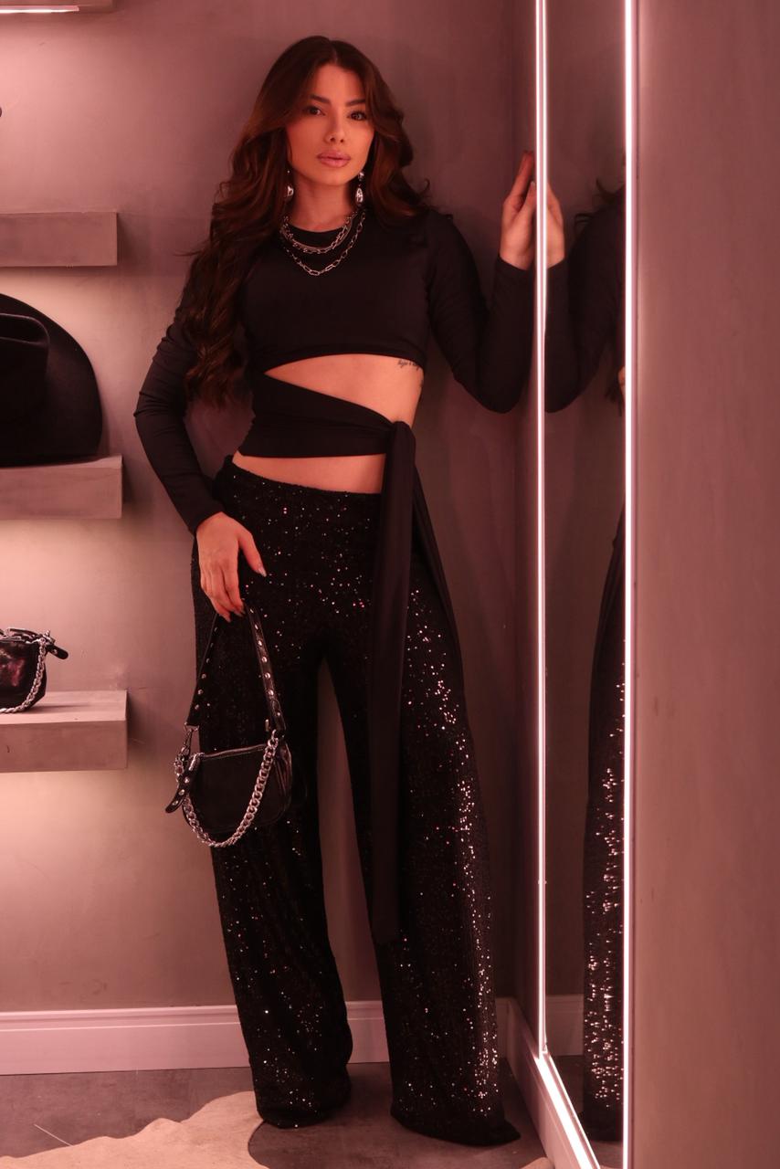 CROPPED ERICA